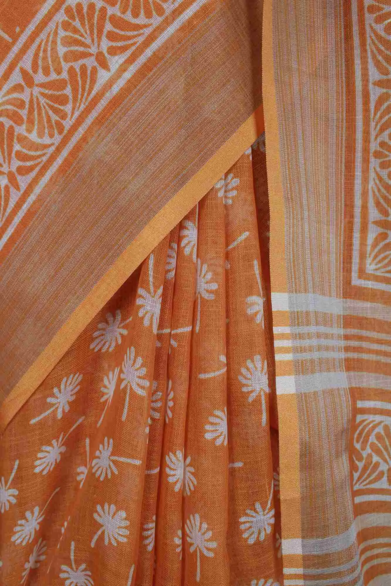 Charming Linen Digital Printed With Silver Weaving Border Wrap in 1 Minute Saree