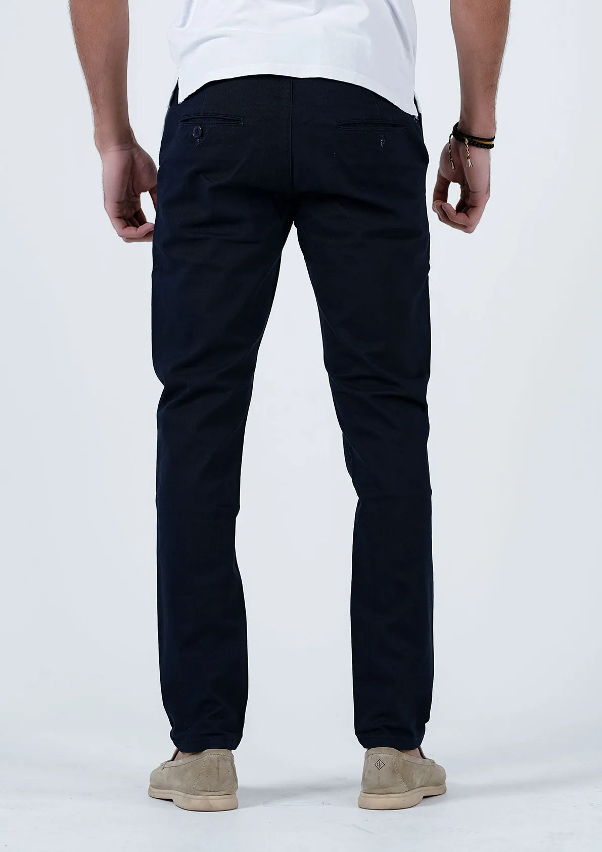 Classic Tailoring Meets Modern Comfort: Your Ultimate Chino Pants