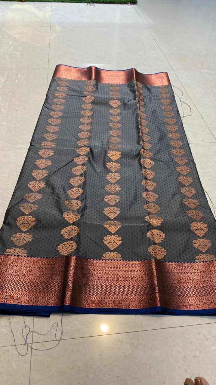 Dual shaded grey and blue silk saree with blouse