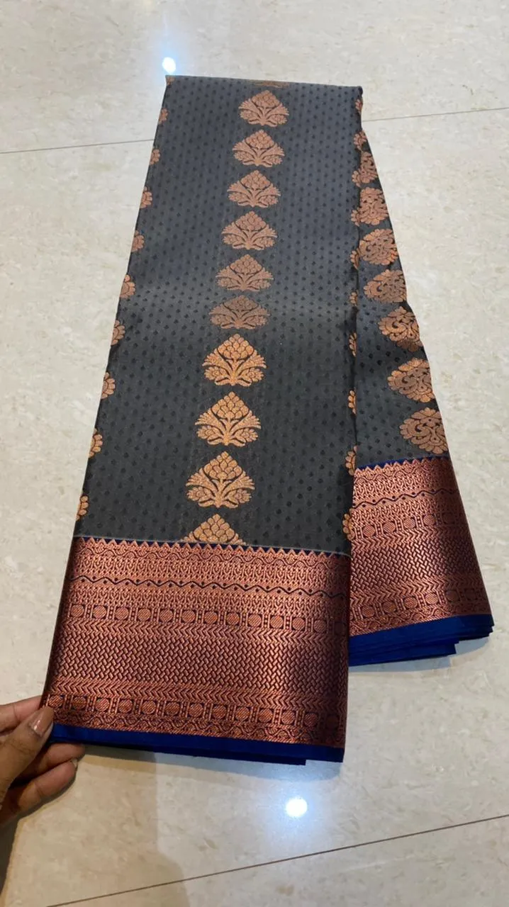 Dual shaded grey and blue silk saree with blouse