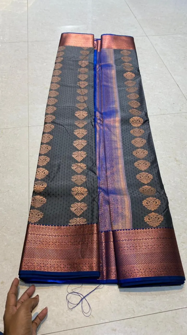 Dual shaded grey and blue silk saree with blouse