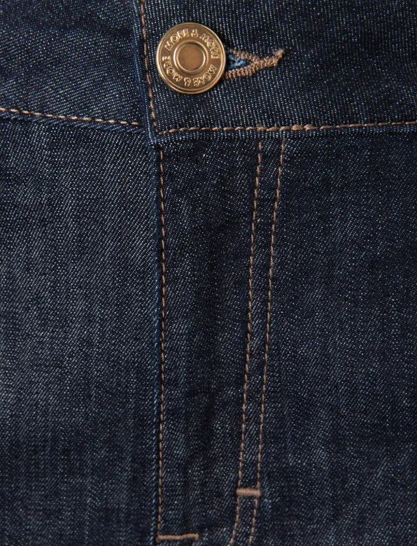 MORE AND MORE<BR>
Bootcut Jeans<BR>
Denim Blue<BR>