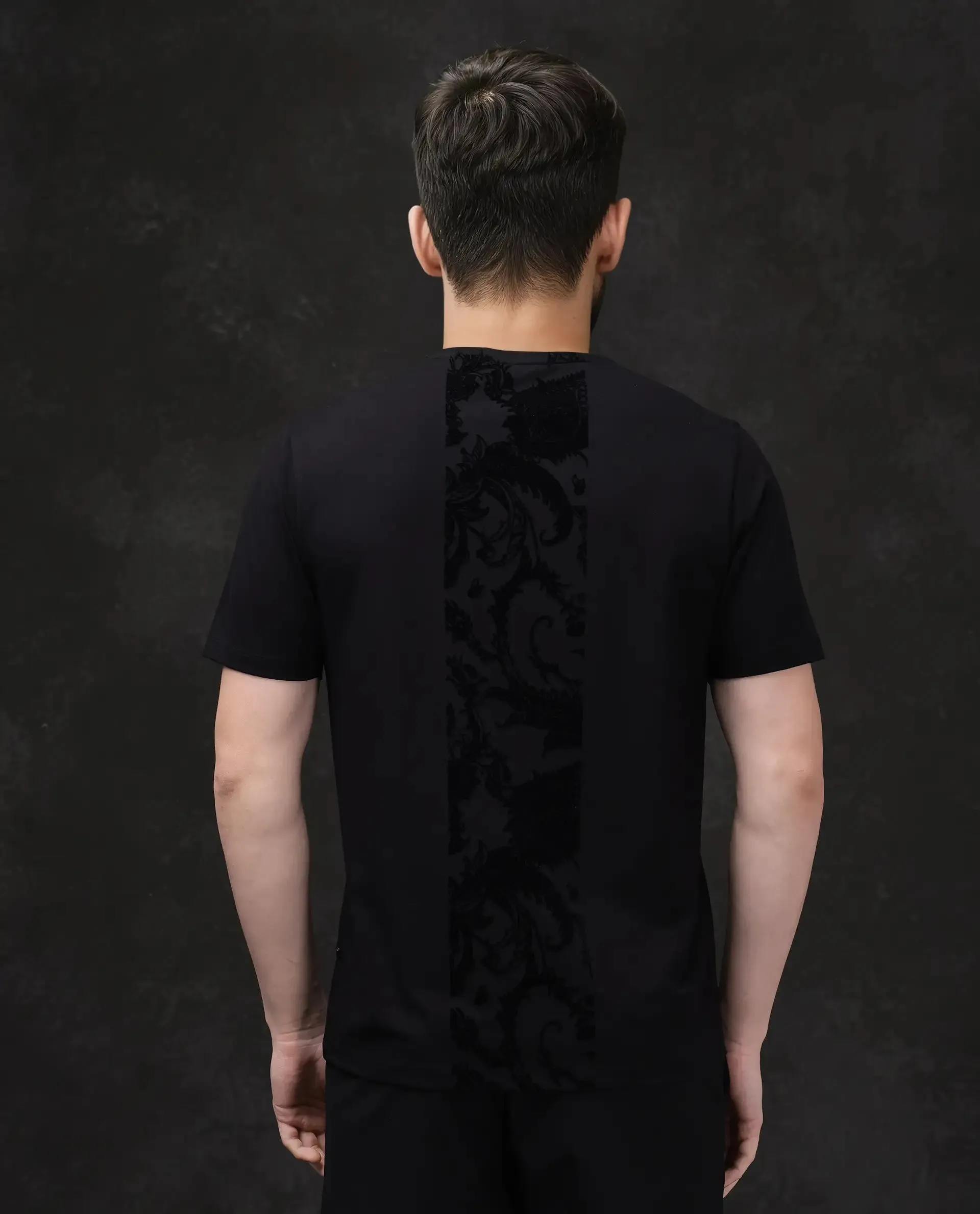 Rare Rabbit Men Paig Black Cotton Blend Fabric Short Sleeve Crew Neck Relaxed Fit Flock Backprint T-Shirt