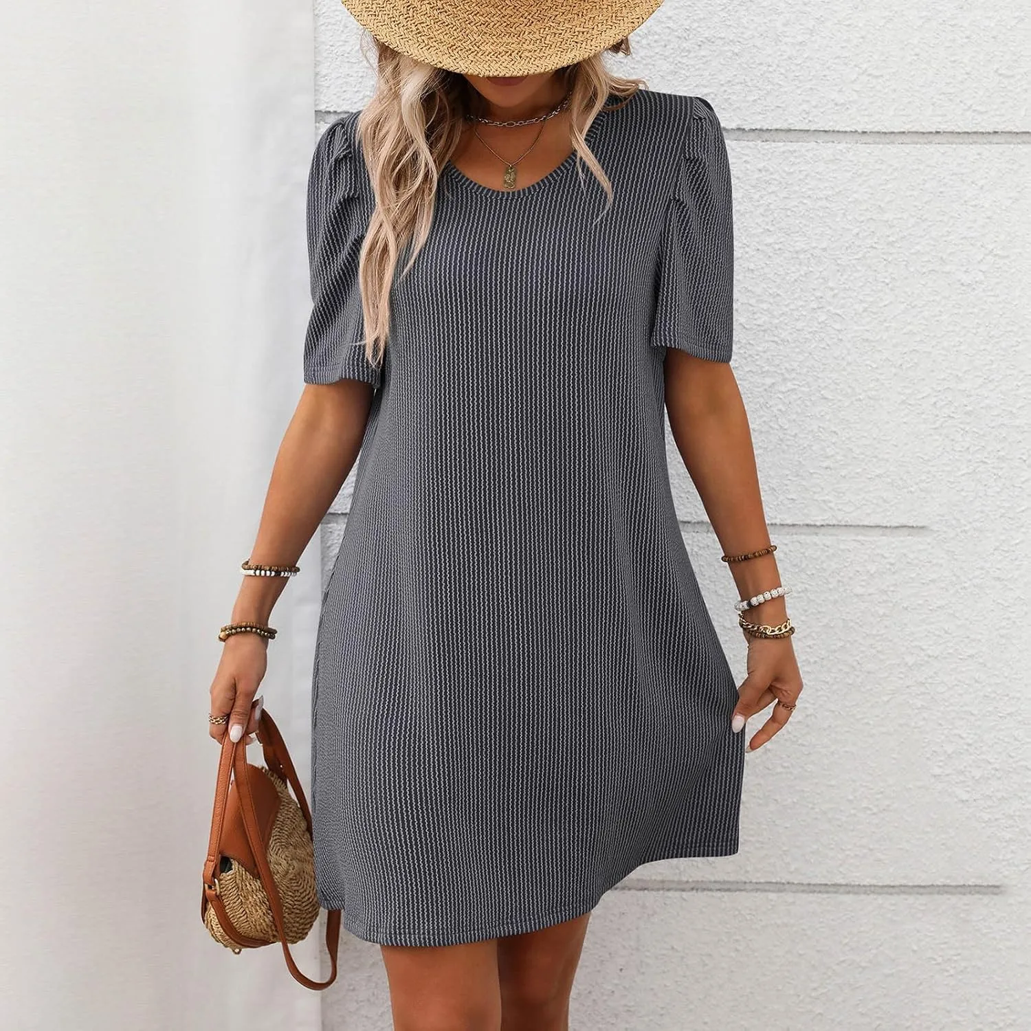 Summer Stripe Dresses for Women Casual Short Sleeve Loose Fit Crew Neck Dress Fashion Pleated Vacation Sundress