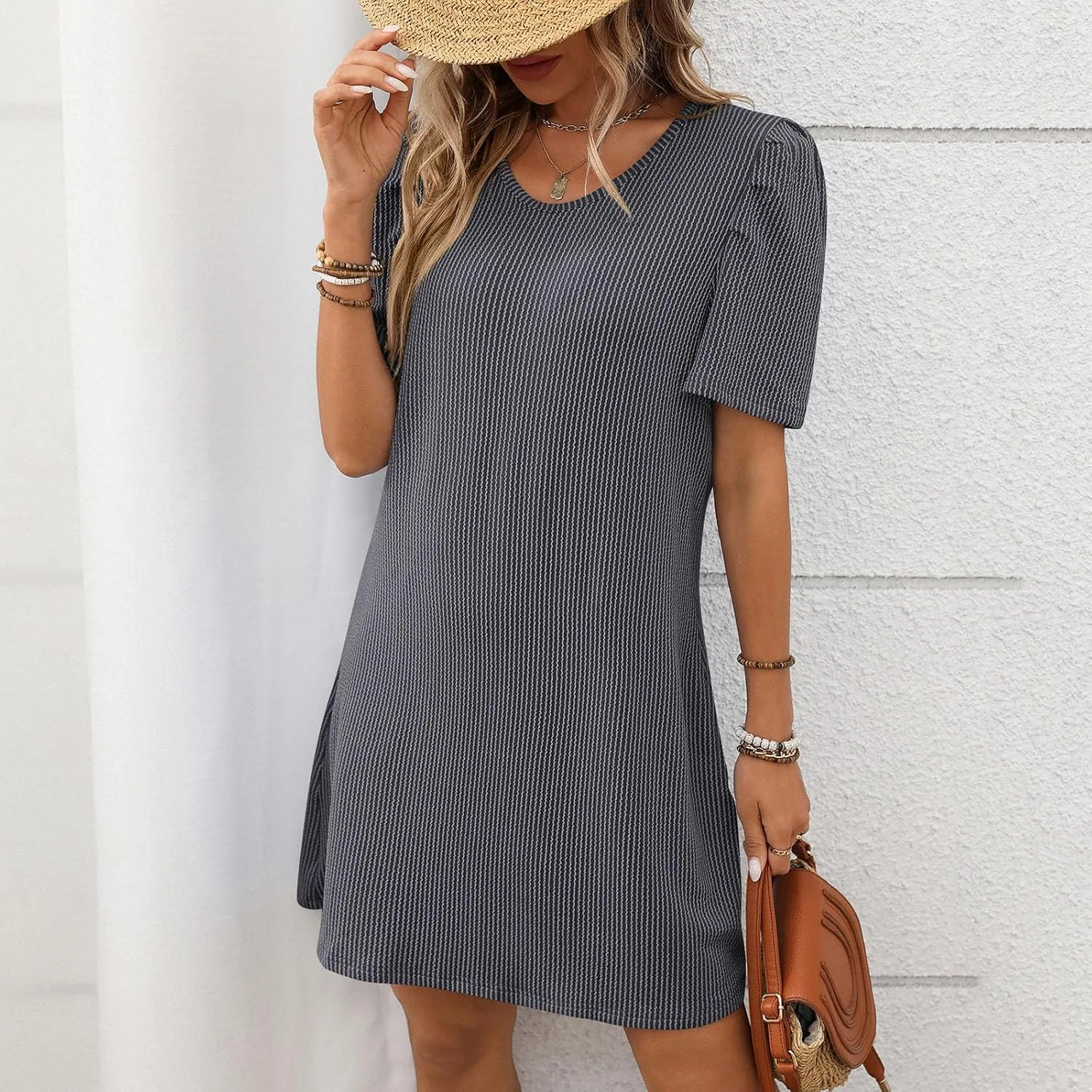 Summer Stripe Dresses for Women Casual Short Sleeve Loose Fit Crew Neck Dress Fashion Pleated Vacation Sundress