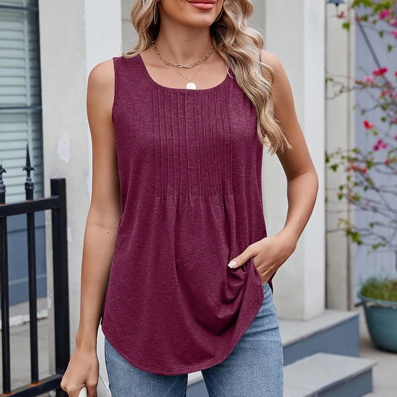 Women's Fashion Stripe Solid Color Tanks Casual Comfy Loose Round Neck Tops Summer Sleeveless Comfy Workout Tops